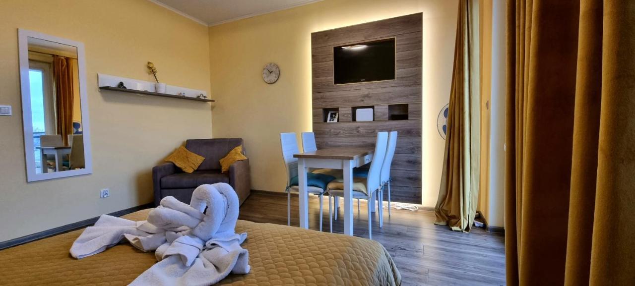 Apartament "Zloty Relaks" Tuz Przy Plazy Z Balkonem Z Widokiem Na Hel I Hamakami Puck Buitenkant foto